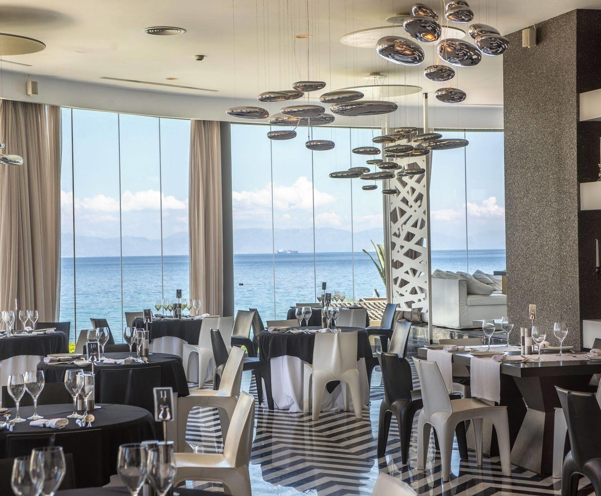 The Ixian All Suites - Adults Only Luaran gambar