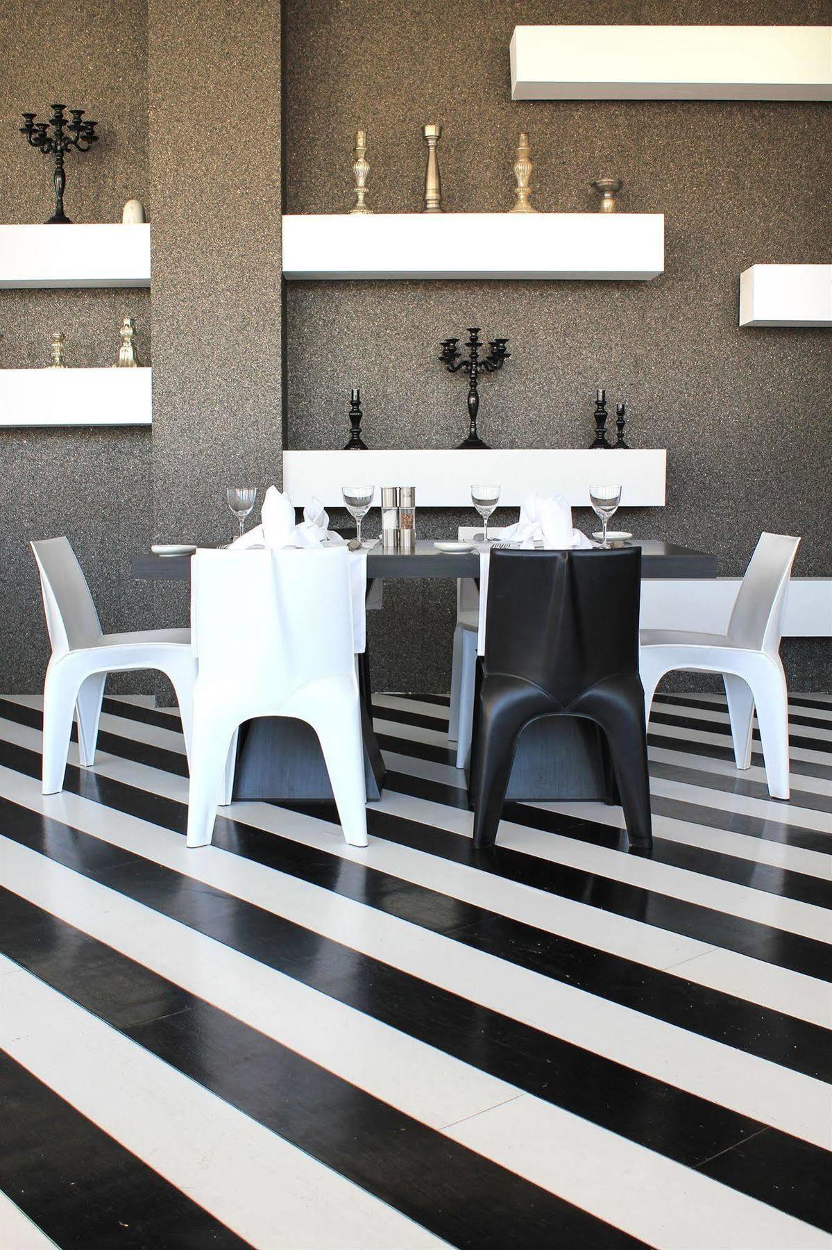 The Ixian All Suites - Adults Only Luaran gambar